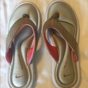 Nike ultra comfort women’s sandals
